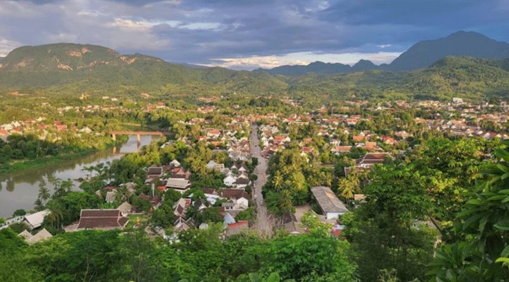 1-1-View-of-Luang-Prabang-from-the-top-of-the-Mount-Phousi